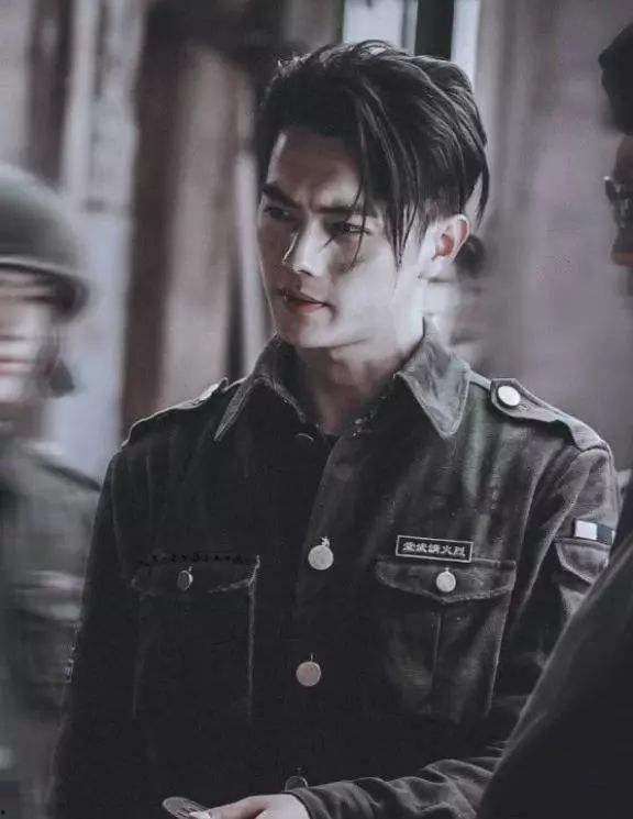 吃瓜娱乐圈许凯图片大全,娱乐圈瓜田里的帅气身影大盘点